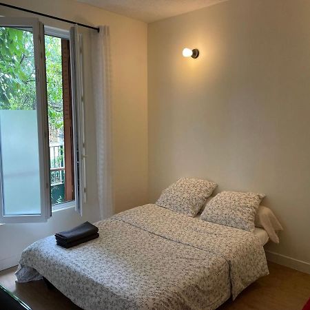 Chambre Dans Une Maison Partagee نويلي-سور-مارن المظهر الخارجي الصورة