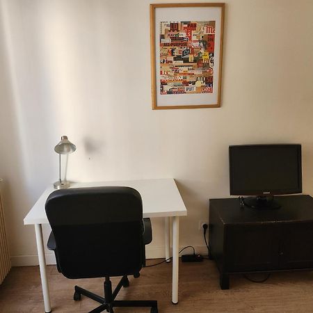 Chambre Dans Une Maison Partagee نويلي-سور-مارن المظهر الخارجي الصورة