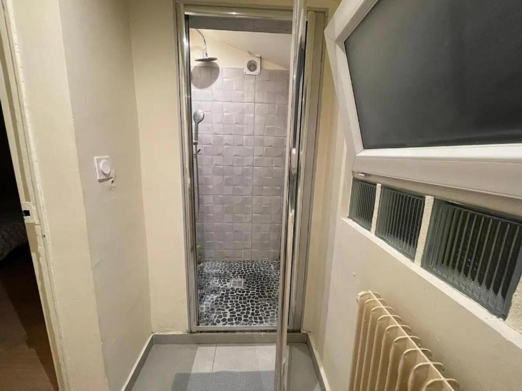Chambre Dans Une Maison Partagee نويلي-سور-مارن المظهر الخارجي الصورة