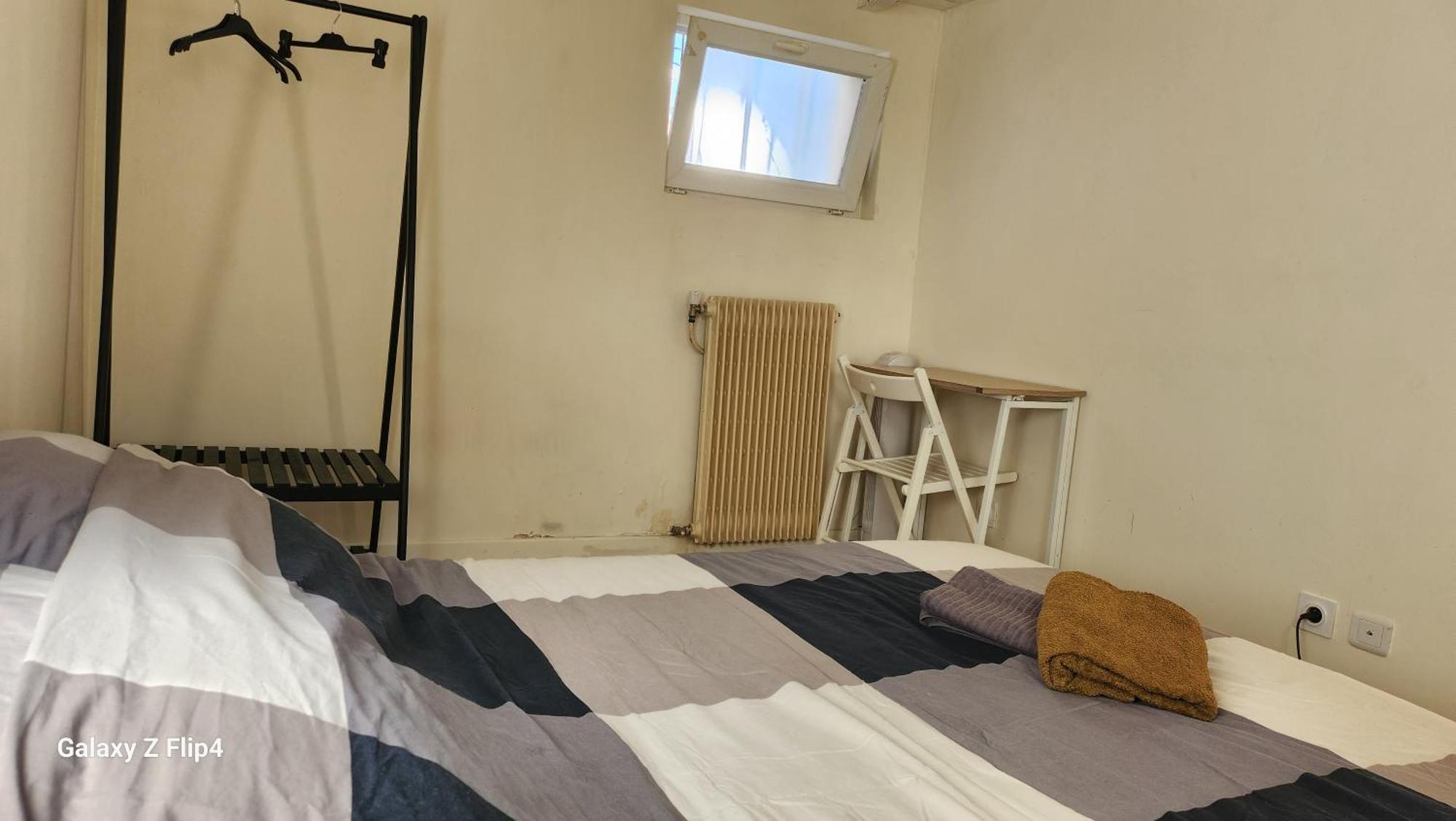 Chambre Dans Une Maison Partagee نويلي-سور-مارن المظهر الخارجي الصورة