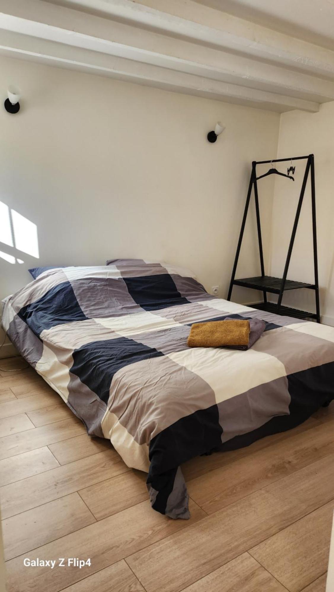 Chambre Dans Une Maison Partagee نويلي-سور-مارن المظهر الخارجي الصورة